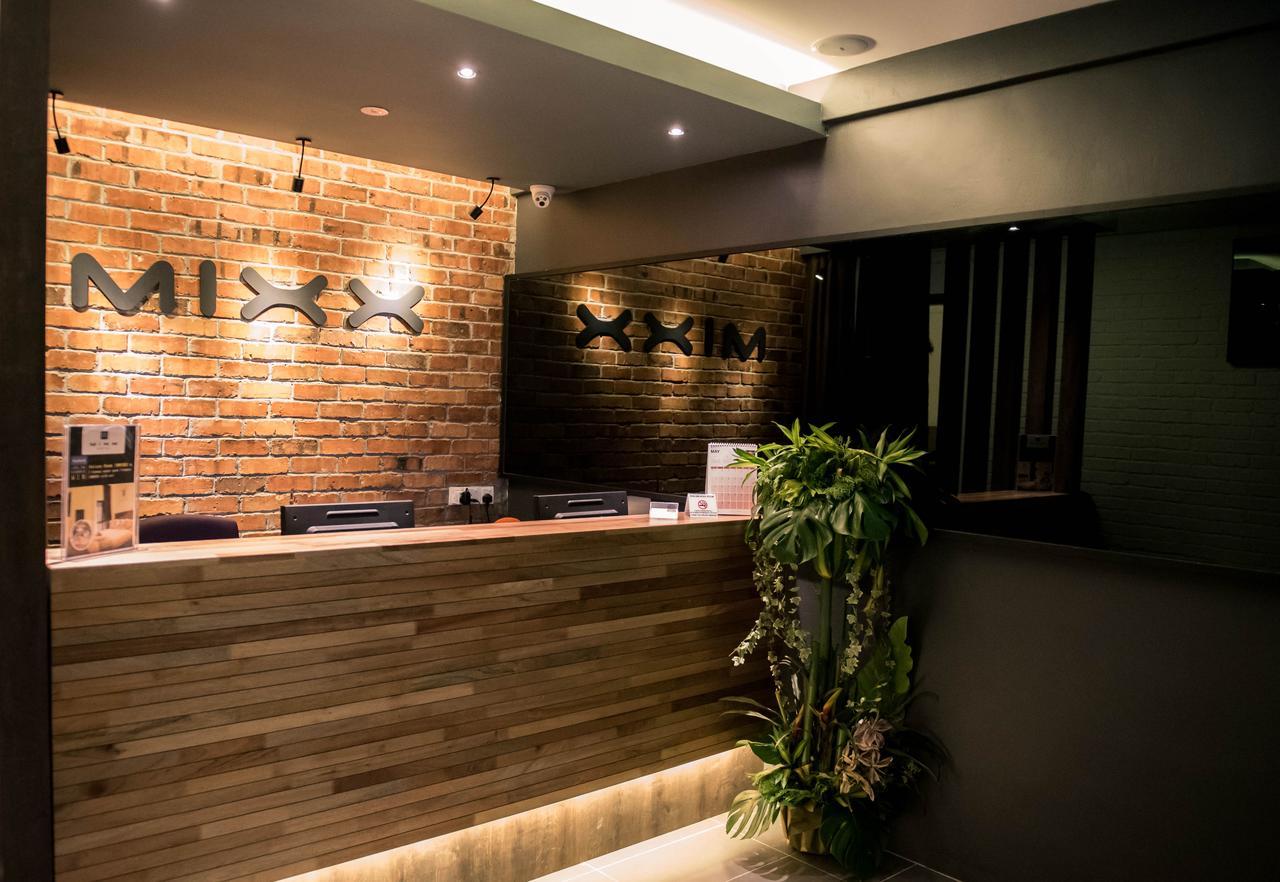 Mixx Express Hotel Sunway Petaling Jaya Exterior photo
